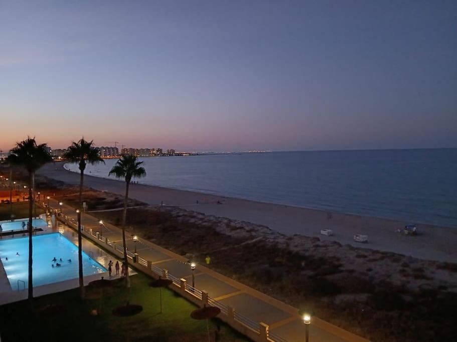 Apartamento En La Manga A Pie Del Mar Mediterraneo San Javier Dış mekan fotoğraf